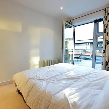 Apartment View Point - City Centre Duplex - Yourapartment Bristol